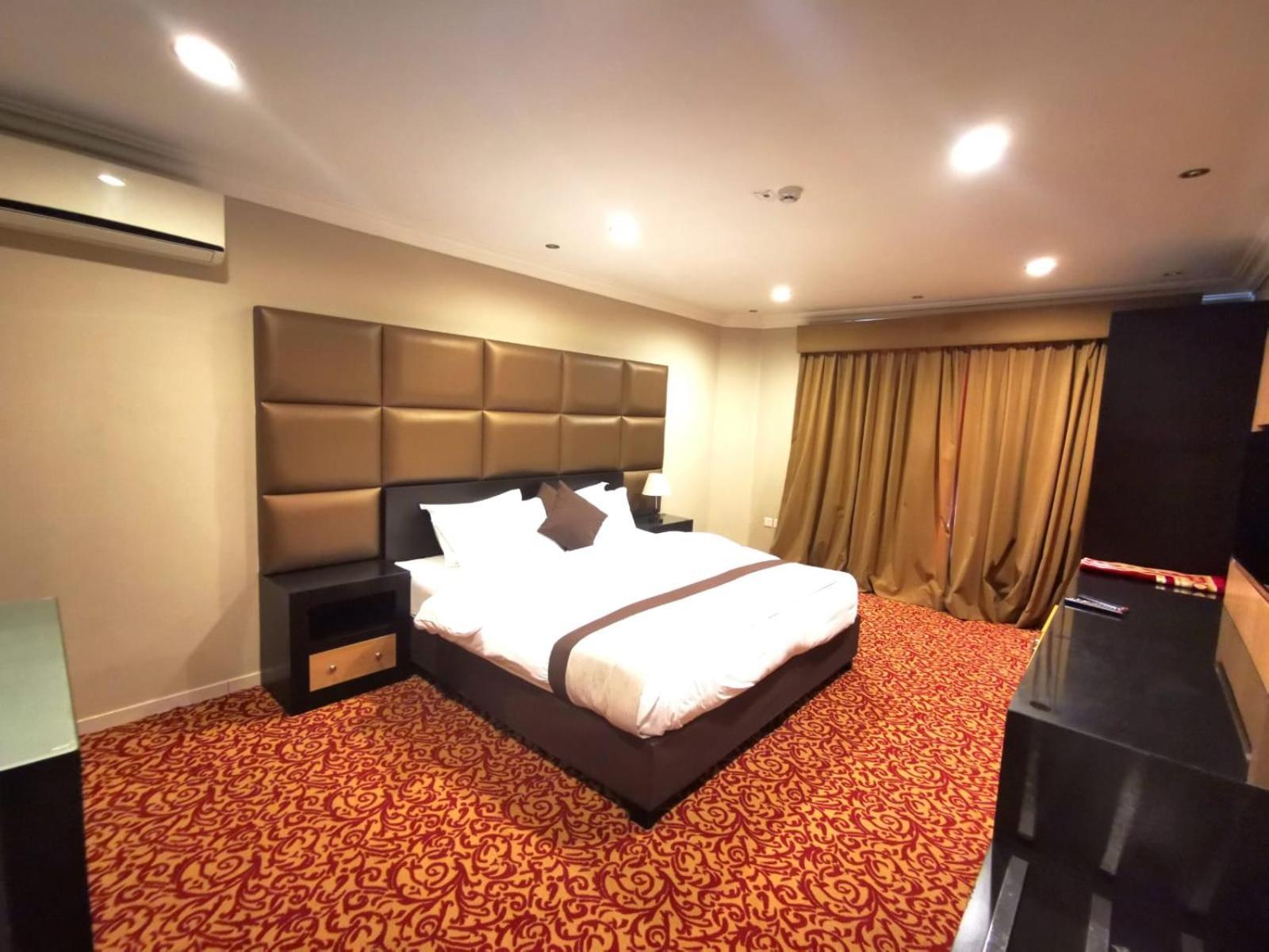 Ashbonh Hotel Suites リヤード エクステリア 写真